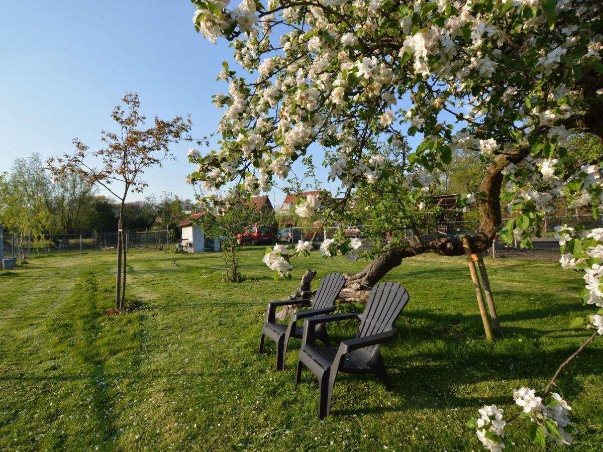 Holiday Home In Bergen Op Zoom With Garden Exterior photo